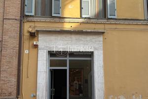 Locale Commerciale a Jesi