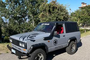 Autocarro Nissan Patrol tr7