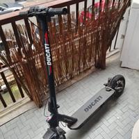 monopattino ducati 