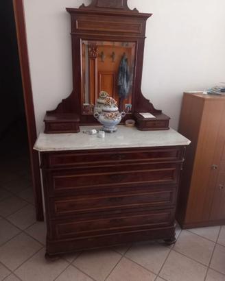 comò antichi la coppia