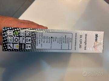 LAMPADE A LED DA INCASSO