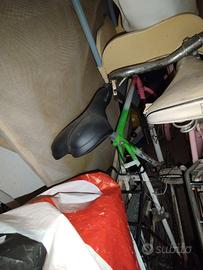 Bici bianchi rosa e bici decathlon per ragazzo