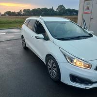 kia Ceed 1.6 crdi S.w 2018 81kw 380.000km 