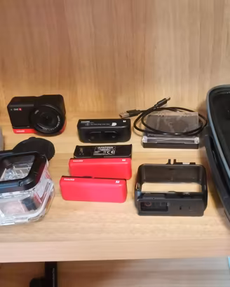 Insta 360 one r 1 pollice Leica e accessori