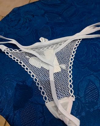 Lotto n.12 perizomi taglia unica vari colori