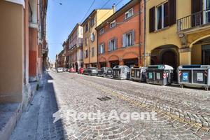 ATTIVITÀ STORICA DI SALUMERIA CON ALTO POTENZIALE