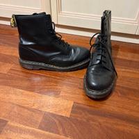 Stivali neri uomo Dr. Martens 