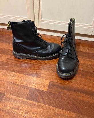 Stivali neri uomo Dr. Martens 