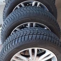 Gomme invernali 195-55-R15 con cerchi in lega 