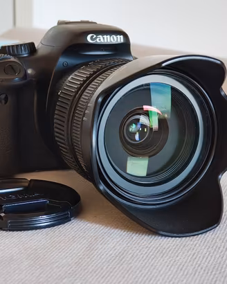 Reflex Canon 550D + Sigma 17-70mm f/2.8 +accessori