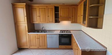 Cucina usata completa di elettrodomestici
