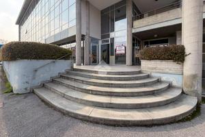 NEGOZIO A DESENZANO DEL GARDA