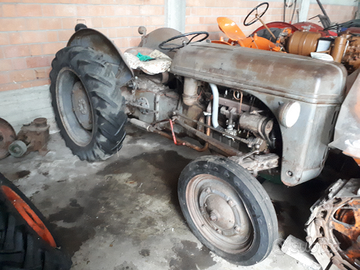 Trattori d' epoca-LEGGERE DESCRIZIONE