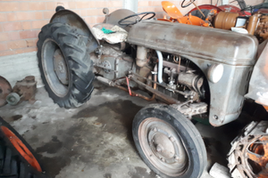 Trattori d' epoca-LEGGERE DESCRIZIONE