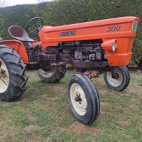 Fiat 300 con sollevatore e 2 prese di forza