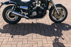 Moto Yamaha V Max 1200