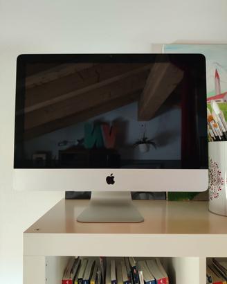 iMac 21” Apple (2010) perfettamente funzionante