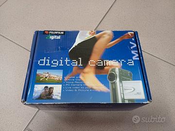 Digital camera FUJFILM MV-1