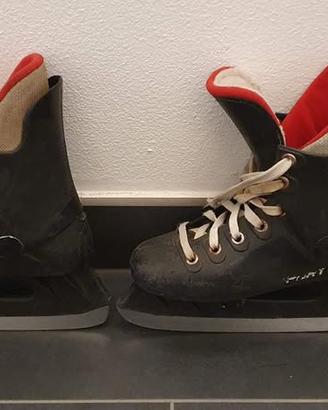 Schlittschuhe Jungs Größe 31 W Pattini da ghiaccio