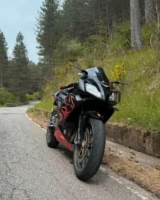Rs 125 2t