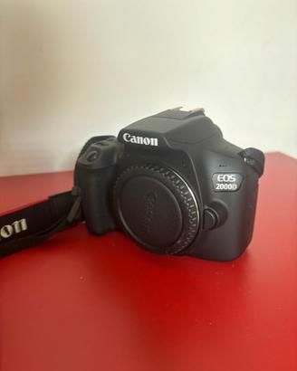 CANON EOS 2000D