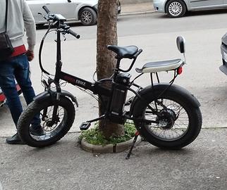 bici elettrica 500w con acceleratore 