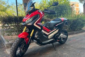 Xadv 750