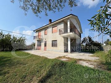 Casa Indipendente Bra [Rif. 26044VRG]