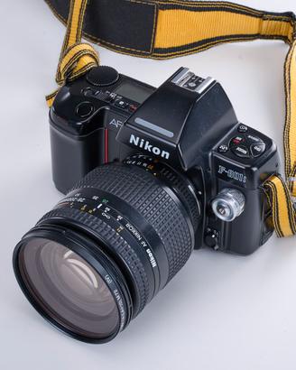 Nikon F-801s con 28-200 mm