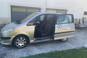 Peugeot 1007 1.4 HDi (2006) – OK Neopatentati