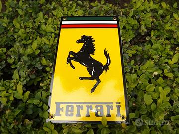 Insegna smaltata Ferrari