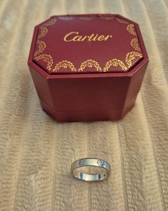 Cartier fede Love in oro bianco e brillante
