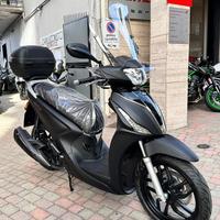 Kymco people s 200