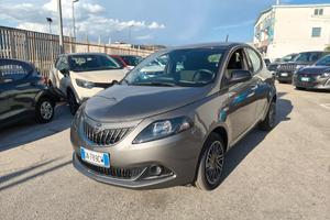 Lancia Ypsilon 1.0 firefly hybrid Gold s&s 70cv 5p