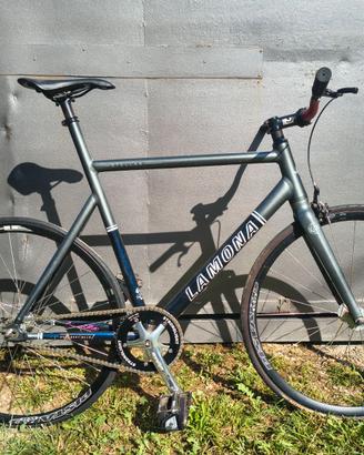 LaMona Stellar criterium edition scatto fisso