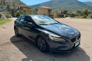 Volvo V40 anno 2016 120cv
