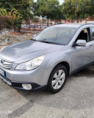Subaru outback stra full GPL della casa!!!!! 