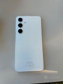 Samsung S24