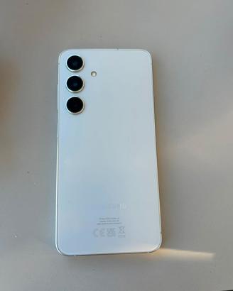 Samsung S24
