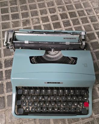 Macchina da scrivere Olivetti Lettera 32