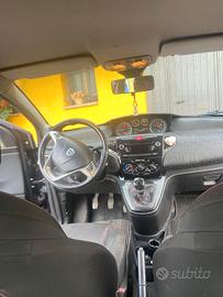 Ypsilon Elefantino