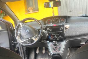 Ypsilon Elefantino