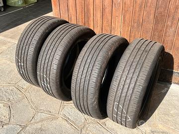 Pneumatici Continental 215/55 R17 estivi usati poc
