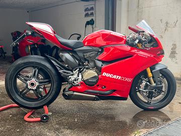 Ducati Panigale 1199 R