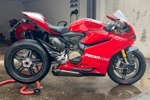 Ducati Panigale 1199 R