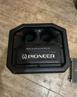 subwoofer e amplificatore