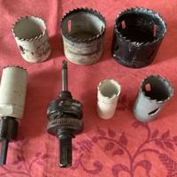 Set di frese a tazza e due supporti