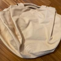 #borsa a mano e a braccio #loewe