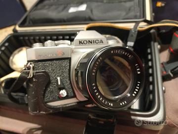 Attrezzatura Konica Autoreflex T3