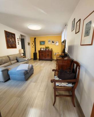 Appartamento di 120 m² con 5 locali e box auto a B